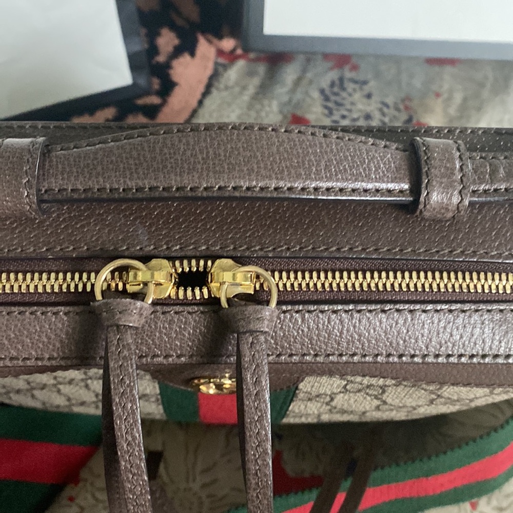 Gucci Purse - Picture 3 of 4